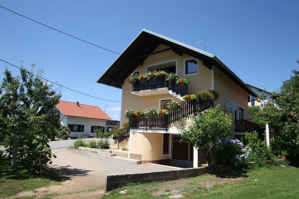 Apartment Luketic Slunj Phòng bức ảnh