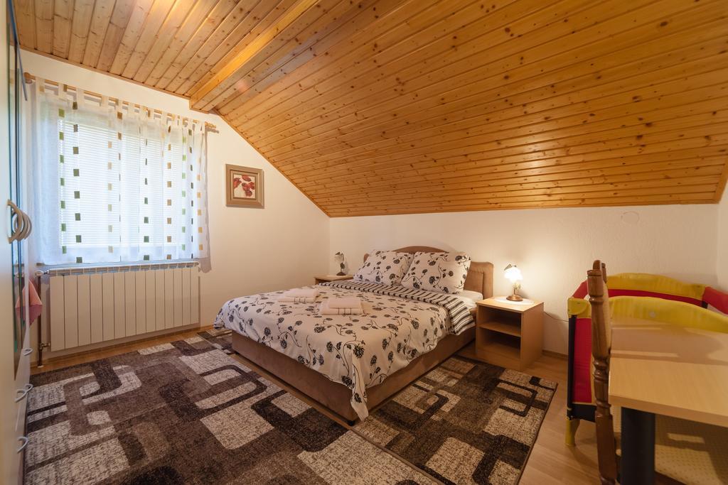 Apartment Luketic Slunj Ngoại thất bức ảnh
