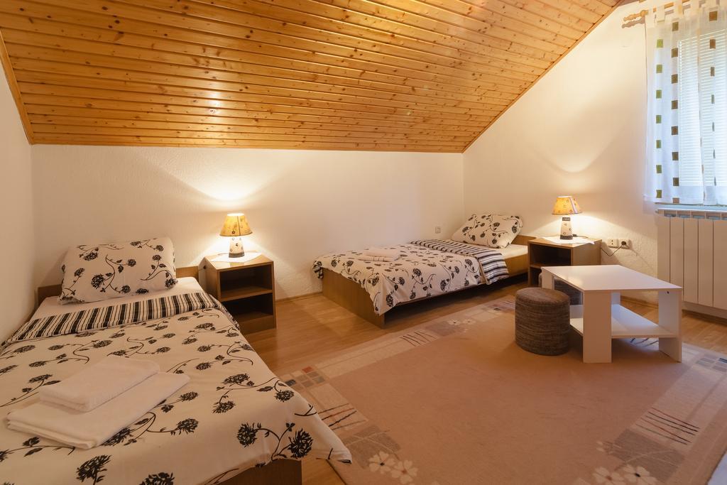 Apartment Luketic Slunj Ngoại thất bức ảnh